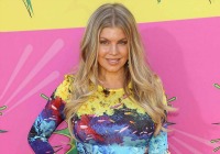 Celebrity mom maternity style steals: Fergie