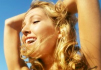 Summer hairstyles and must-have hair products