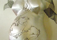 Make a belly cast mold of your baby bump
