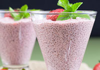 Strawberry-vanilla chia pudding