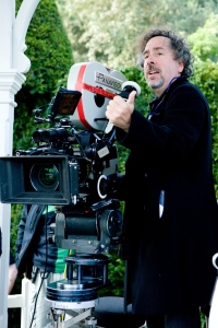 Tim Burton directing Alice in Wonderland