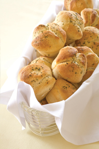 Parslied Cloverleaf Rolls