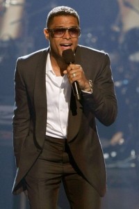 Maxwell live