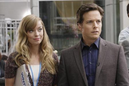 Scott Wolf in V