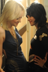 Dakota Fanning and Kristen Stewart in The Runaways