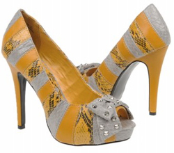yellow snakeskin pumps
