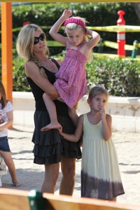 Denise RIchards and daughters
