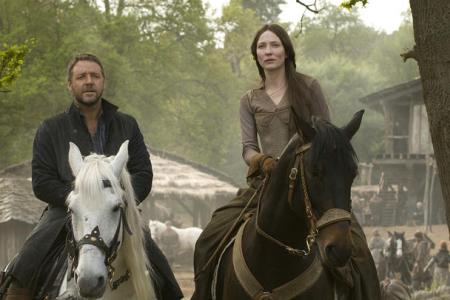 Robin Hood stars Russell Crowe and Cate Blanchett