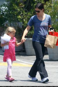 Jennifer Garner not pregnant