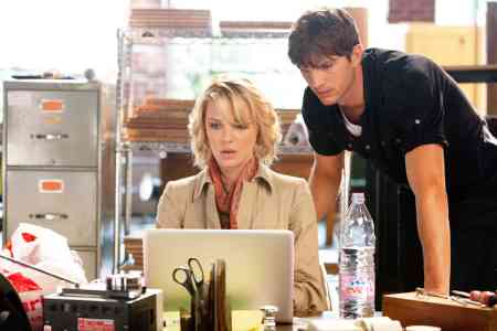 Katherine Heigl and Ashton Kutcher in Killers