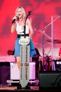 Laura Bell Bundy makes her Opry debut