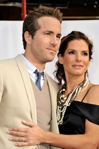 Ryan Reynolds and Sandra Bullock