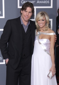 Carrie Underwood has wed Mike F...