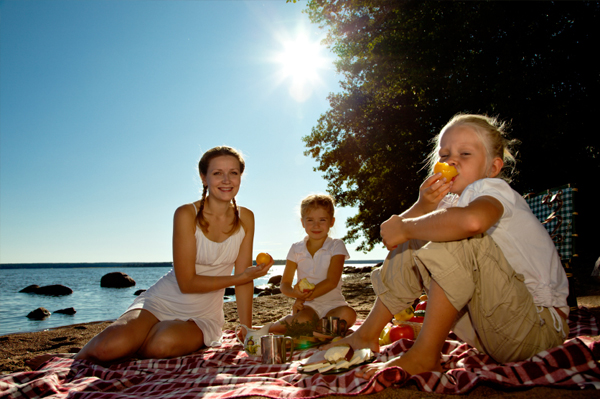 Mom and daughter picnic