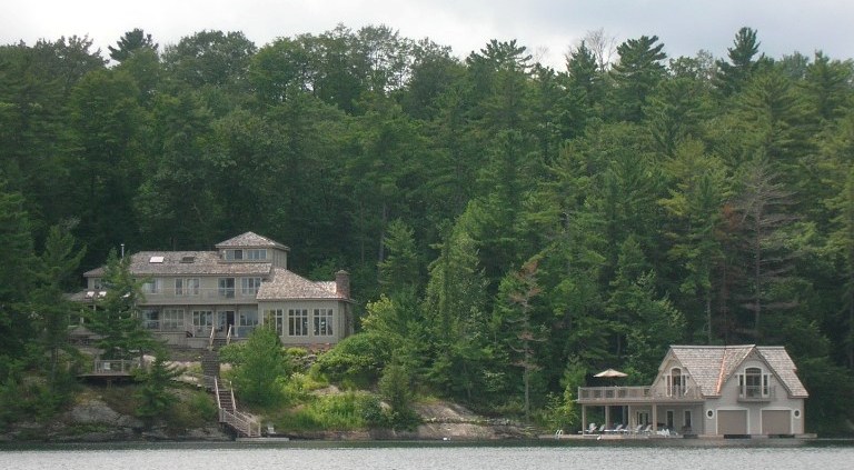 Goldie Hawn's cottage on lake joseph