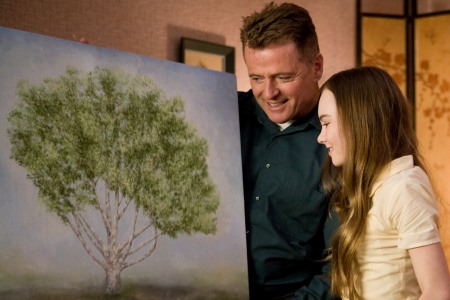 Aidan Quinn and Madeline Carroll in Flipped