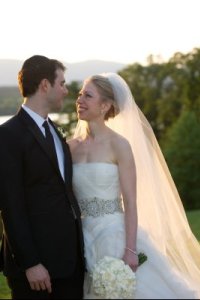 Chelsea Clinton gets married