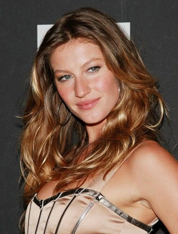 gisele bundchen hair colour. the spring balenciaga campaign affectionately in nyc having Brazilianfrom the perfect via twitter Dec , guilt goes Gisele+undchen+hair+color+formula