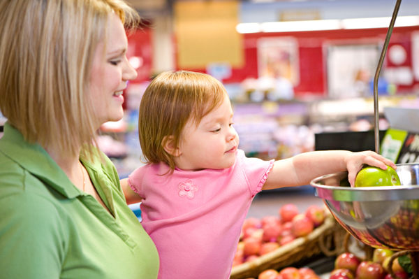 Mom shopping with toddler