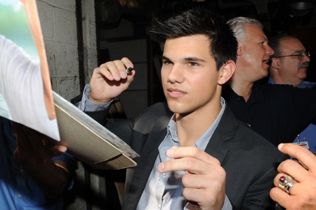 Taylot Lautner