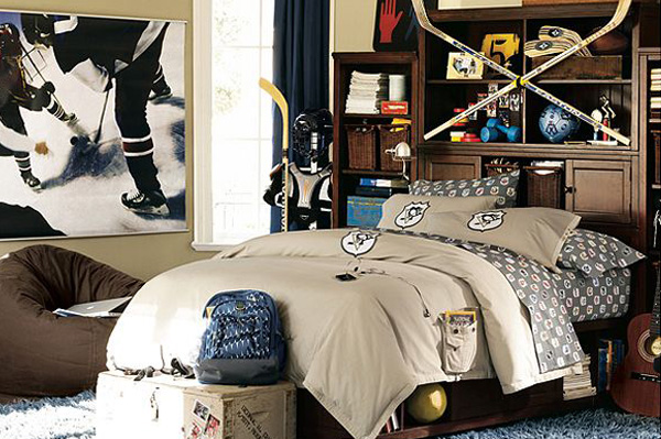 How to decorate a sportsthemed room