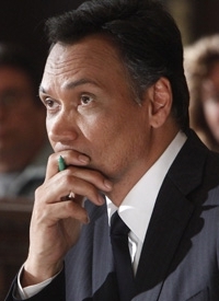 Jimmy Smits in Outlaw