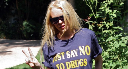 Lindsay Lohan on her way to rehab
