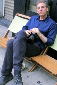 Michael Richards just can't lay...