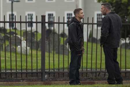 jeremy renner the town. Jeremy Renner and Ben Affleck in The Town