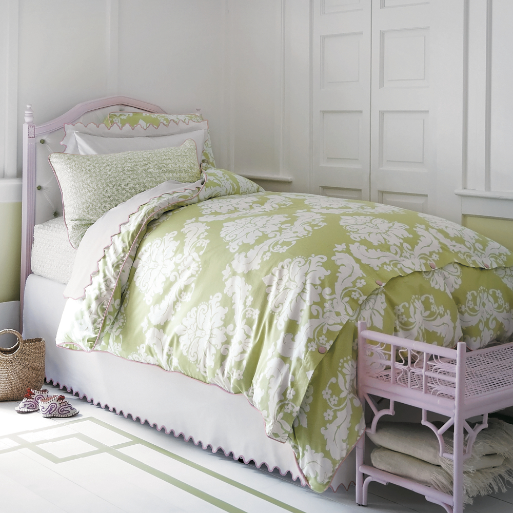 Caroline bedding