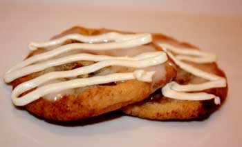 Cinnamon bun cookies