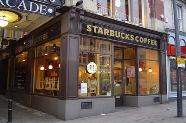 Starbucks to offer wine and beer at some stores