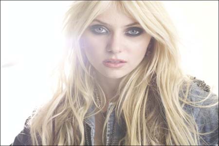taylor momsen taylor momsen