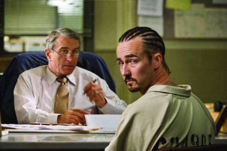 Robert DeNiro and Edward Norton in Stone