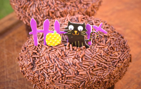Harry Potter Party Food - Owl Cupcake