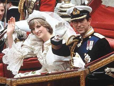 pictures of princess diana wedding ring. Charles and Diana wedding