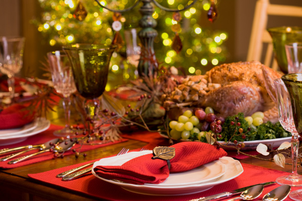 Christmas dinner tablescape