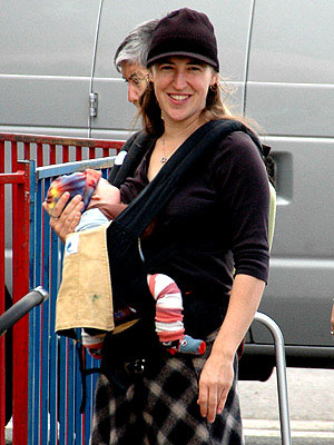mayim bialik sling breastfeeding