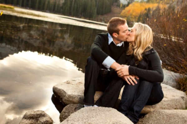 Couple kiss
