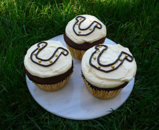 Lucky Horseshoe Cupcakes Lucky Horseshoe Cupcakes