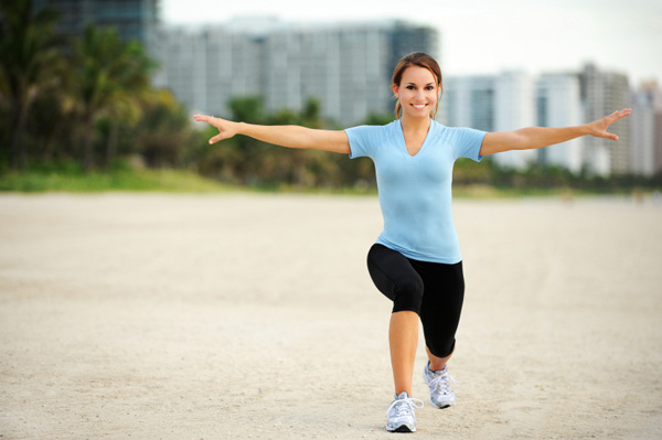 Woman doing lunges