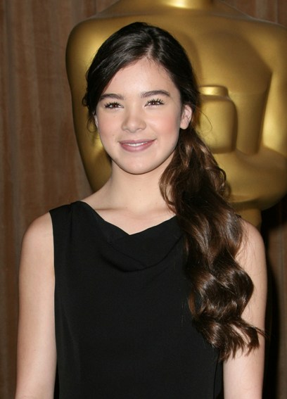 TOP 20 Hollywood's Celebrities Fashionable Ponytails Hairstyle 10 - Hailee Steinfield