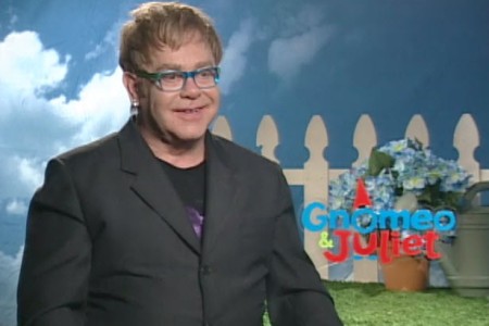 Elton John talks Gnomeo and Juliet