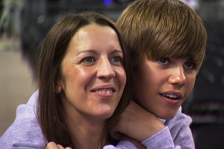 justin bieber as a baby with his mom. Justin Bieber and his mom