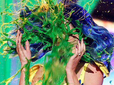Katy Perry slimed at Nickelodeon Kids choice awards