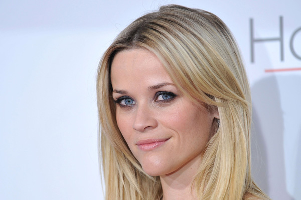 reese witherspoon makeup. Reese Witherspoon has a