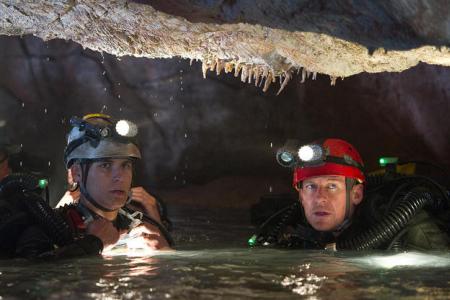 Rhys Wakefield and Richard Roxburgh