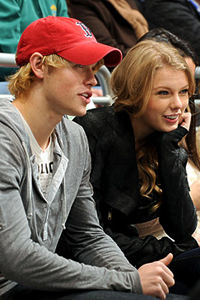 Chord Overstreet couple