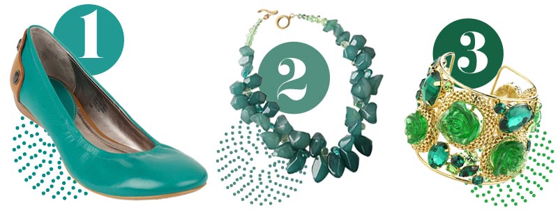Green accessories: Green shoes, green necklace, green bracelet