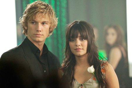 alex pettyfer vanessa hudgens. Alex Pettyfer and Vanessa